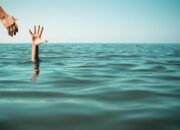 Kisah di Balik Arti Mimpi Menolong Orang Tenggelam  yang Perlu Diketahui