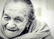 Tabir Terbuka:Rahasia Tersembunyi: Arti Mimpi Ketemu Nenek Yang Sudah Meninggal : Ini Penjelasannya