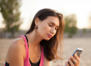 Buka Mata! Arti Mimpi Mantan Ngechat Kita  yang Perlu Diketahui