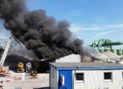 Kenali Arti Mimpi Melihat Rumah Kebakaran : Pertanda Baik atau Buruk? Kuak Misterinya!