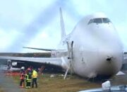 Kisah di Balik Arti Mimpi Melihat Pesawat Jatuh Di Depan Mata  yang Perlu Diketahui