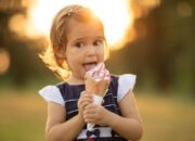 Tabir Terbuka:Rahasia Tersembunyi: Arti Mimpi Makan Es Krim  yang Perlu Diketahui