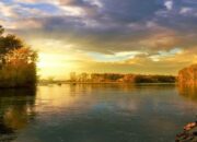 Buka Mata! Arti Mimpi Melihat Sungai Jernih Temukan Makna Rahasianya Disini