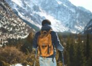 Arti Mimpi Naik Gunung Menurut Primbon Jawa  yang Perlu Diketahui