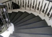 Penafsiran Unik: Arti Mimpi Turun Tangga Temukan Makna Rahasianya Disini