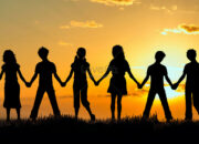 Misteri Terungkap: Arti Mimpi Bergandengan Tangan Temukan Makna Rahasianya Disini