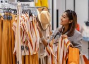 Kenali Arti Mimpi Belanja Baju : Pertanda Baik atau Buruk? Kuak Misterinya!