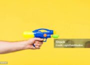 Simak! Arti Mimpi Ditembak Orang Pakai Pistol  yang Perlu Diketahui