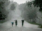 Misteri Terungkap: Arti Mimpi Hujan Deras Dan Angin Kencang : Pertanda Baik atau Buruk? Kuak Misterinya!