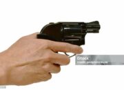Tabir Terbuka:Rahasia Tersembunyi: Arti Mimpi Ditembak Pistol Tapi Tidak Mati : Ini Penjelasannya