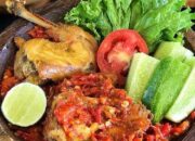 10 Jenis Masakan Ayam Asli Indonesia yang Wajib Dicoba