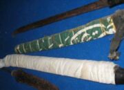 Golok Menurut Primbon Jawa: Kekuatan dan Makna Mistis