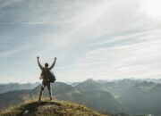 Hari Minggu Menurut Primbon: Keistimewaan dan Tradisi