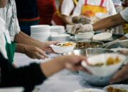 Pahala Menyediakan Makanan: Ganjaran Bagi Mereka yang Memberi Makan