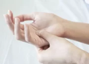Jempol Kanan Berkedut? Jangan Abaikan, Ini Bisa Jadi Pertanda dari Allah!