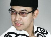 Pahala Bersedekah ala Uje: Kisah Inspiratif dari Ustadz Jefri Al Buchori