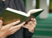 Pahala Bagi yang Sering Membaca Alquran: Setiap Huruf Diganjar Berlipat Ganda