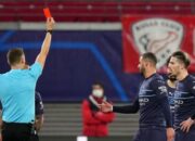 10 Jenis Pelanggaran Berat dan Ringan dalam Permainan Sepak Bola