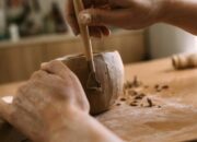 5 Langkah Membuat Kerajinan Patung dari Tanah Liat: Ciptakan Seni dengan Tangan Anda!