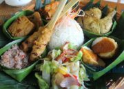 10 Jenis Nasi Daerah yang Wajib Dicicipi Saat Wisata Kuliner