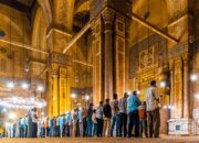 Pahala Ibu yang di Rumah Tanpa ke Masjid: Apakah Tetap Dapat Ganjaran Shalat Berjamaah?