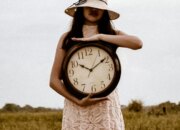 Jam Kelahiran Bayi Menurut Primbon: Menentukan Nasib dan Karakter